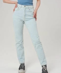 The Ragged Priest Cougar Mom Jean - Stonewash WOMEN'S