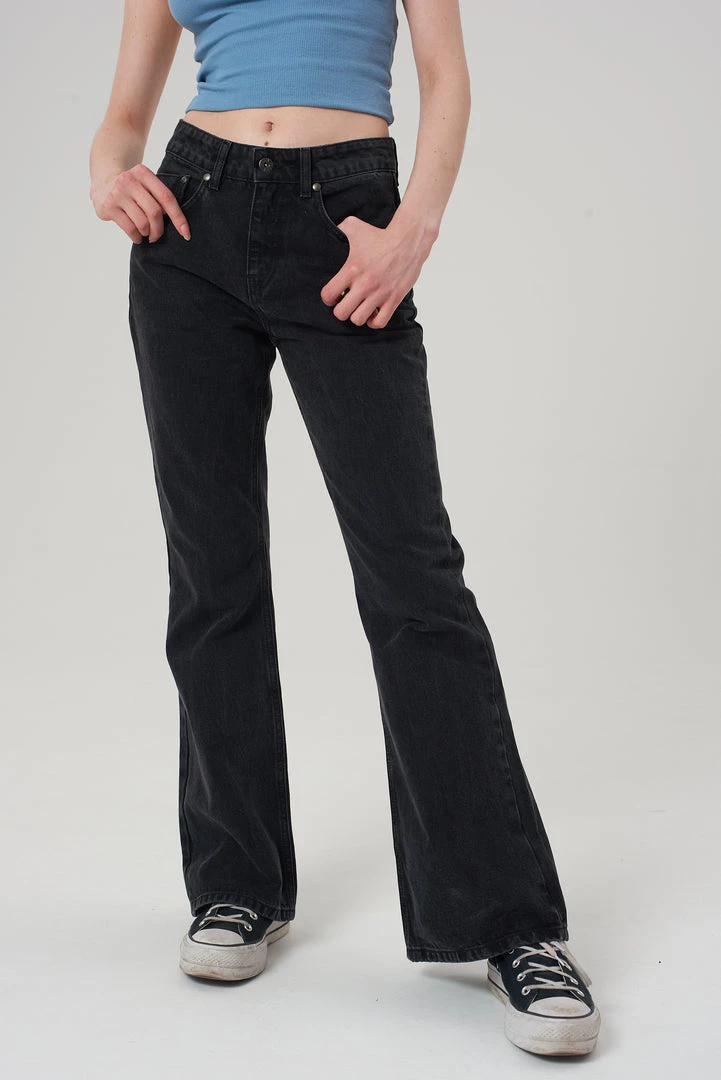 The Ragged Priest Dakota Jean Charcoal 1 The Ragged Priest Dakota Jean Charcoal