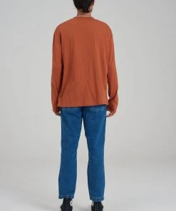 The Ragged Priest MEN'S Kickers Classics Rust Tee