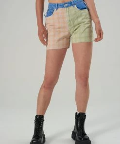 The Ragged Priest Pitch Short WOMEN'S