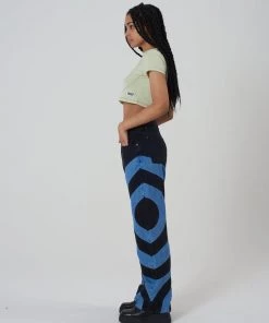 The Ragged Priest Sync Jean